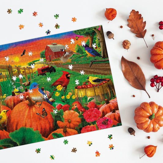 This Birds of Pumpkin farm 1000 piece jigsaw puzzle will really get you into the cosy Autumn and Halloween mood.