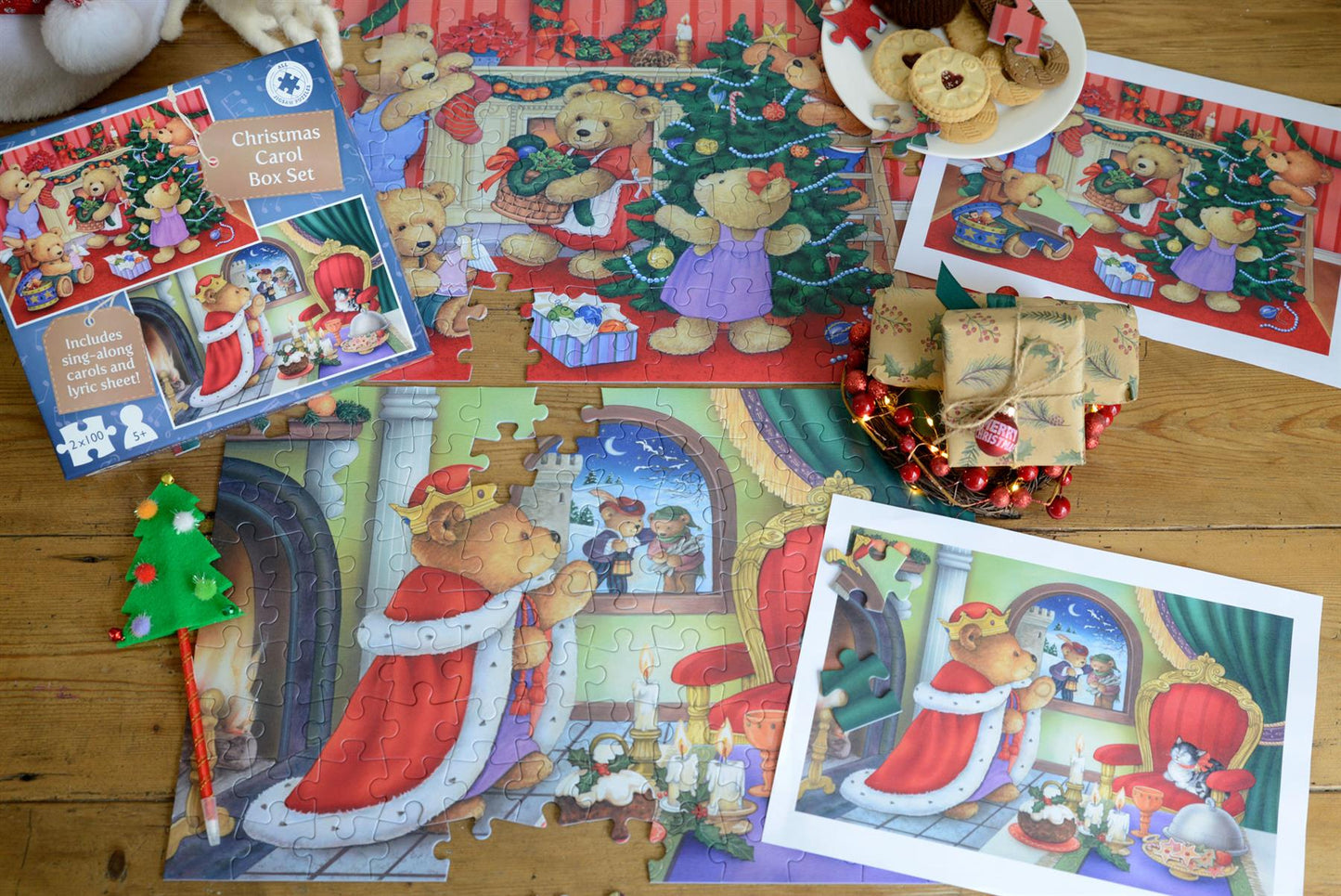 Christmas Carols 2 x 100 Piece Jigsaw set