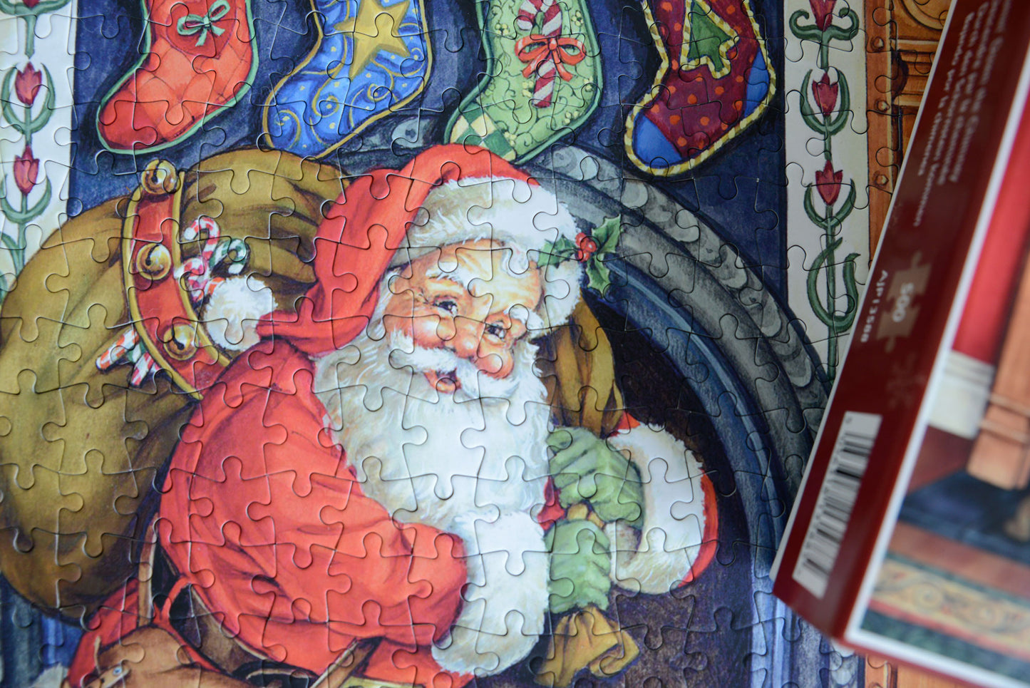 Comin' Down the Chimney 500 piece jigsaw puzzle